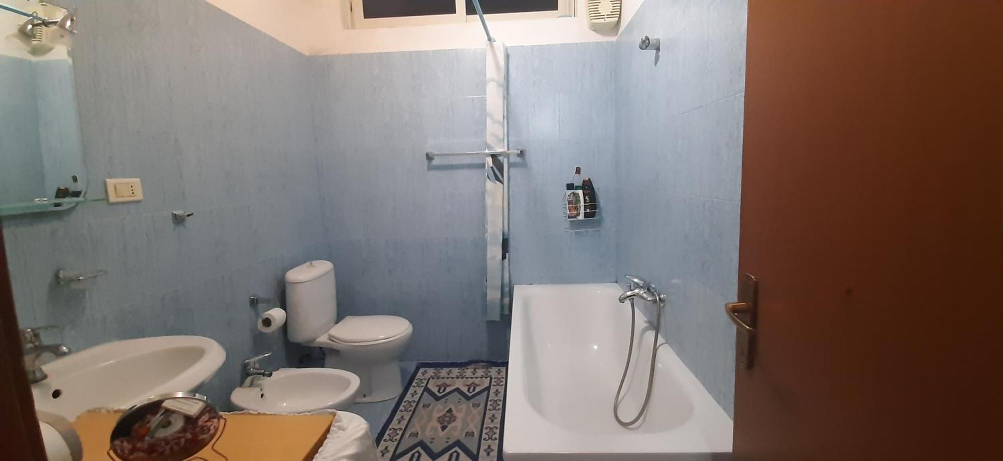 Enki'S Guesthouse ティラナ エクステリア 写真